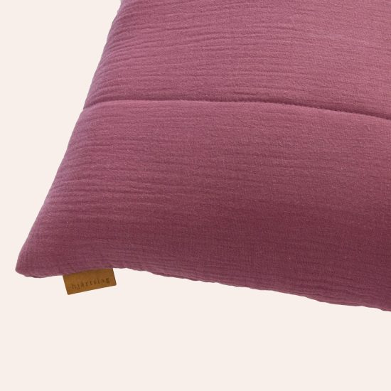 Musselin Kissen in Old Mauve von hjärtslag design